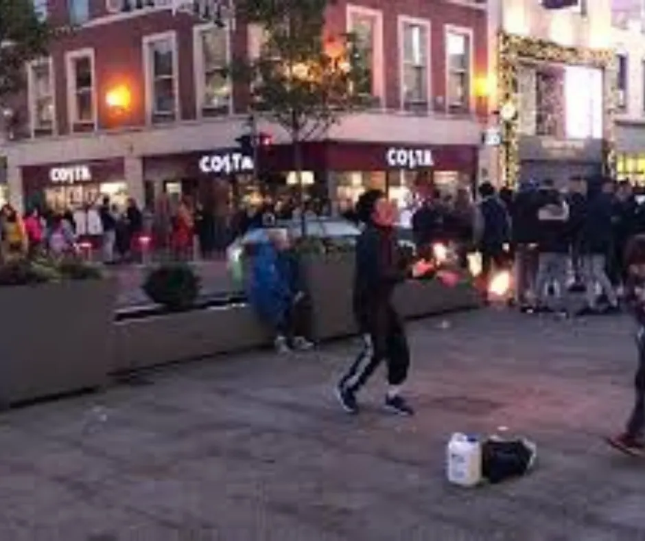 Fire Juggling O'Connell street
