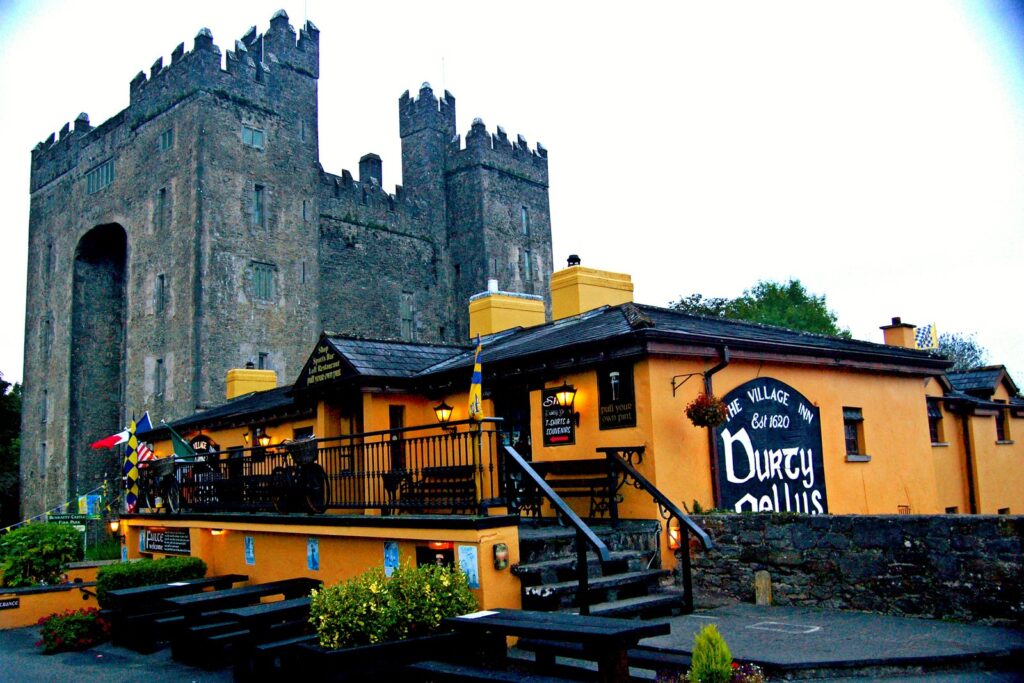 Durty Nelly's beside Bunratty Castle, County Clare