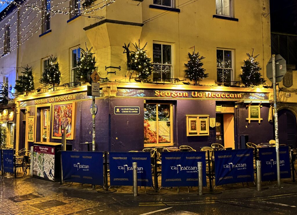 Tigh Neachtain on the corner of Cross Street and Quay Street, Galway