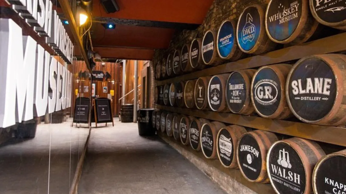 3 Awesome renditions of Whisky in the jar