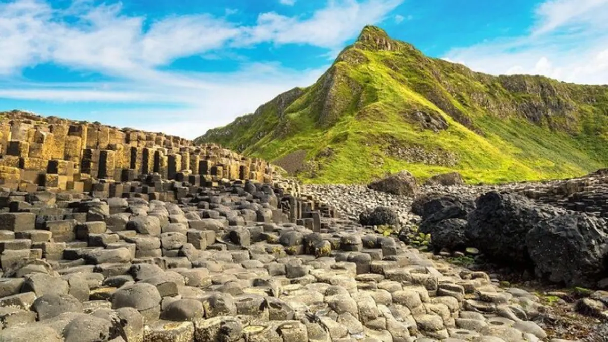 A Visitors Guide to the Giant&rsquo;s Causeway