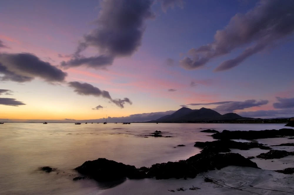 Dawn over clew bay and croagh patrick mountain, from old head, county mayo, connacht, republic of ireland (eire), europe