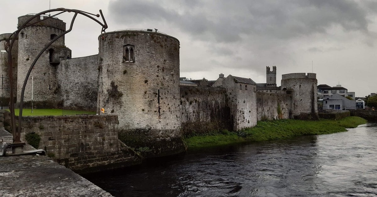 King Johns Castle on the River Shannon in Limerick City, Ireland