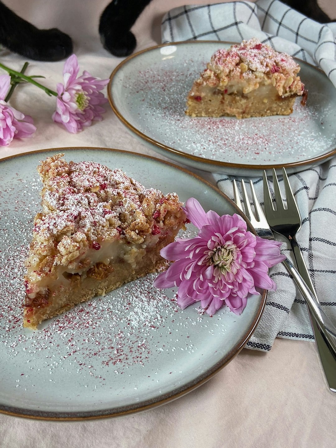 Chris&rsquo;s Rhubarb Crumble Tart