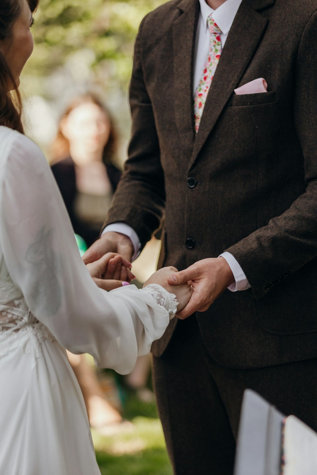 The Ancient Irish Wedding Ritual That Gave the World &lsquo;Tying the Knot&rsquo;