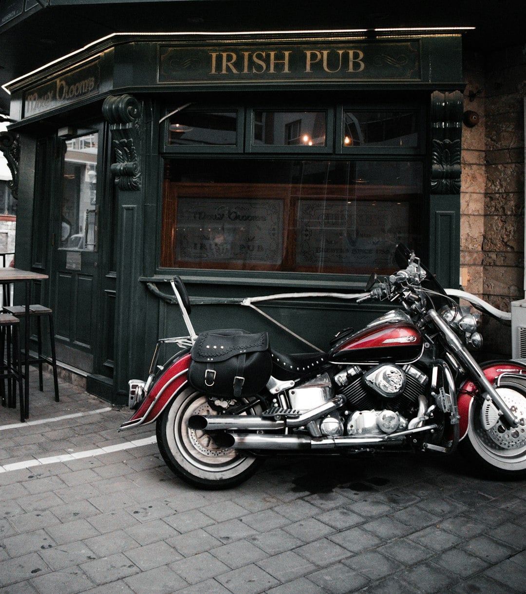 The Bizarre Irish Law That Closed Every Pub Door in the Middle of the Day