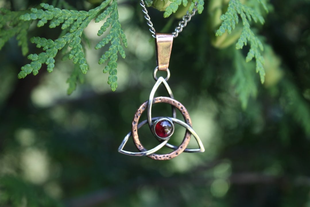 The Celtic Symbol for Family: Embracing Ancestral Bonds