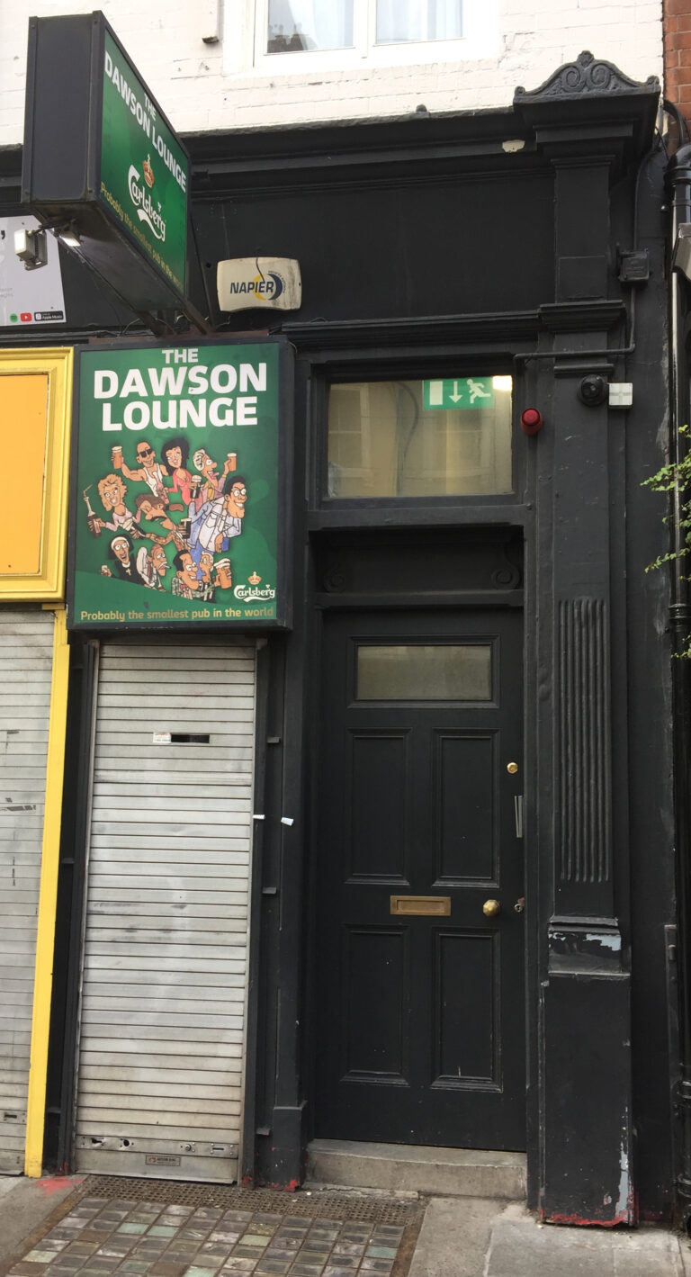 The Dawson Lounge