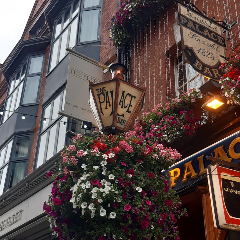 The Palace Bar
