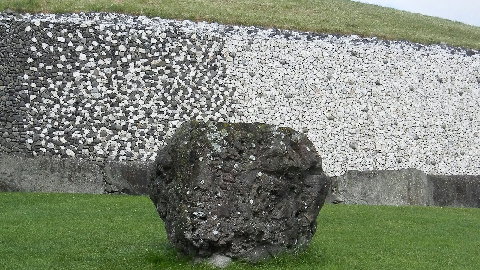 Newgrange and the Winter Solstice: Ireland's 5,000-Year-Old Solar Mystery