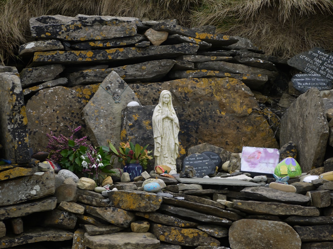 Why Thousands Still Tie Rags to Trees at Ireland&rsquo;s Ancient Holy Wells