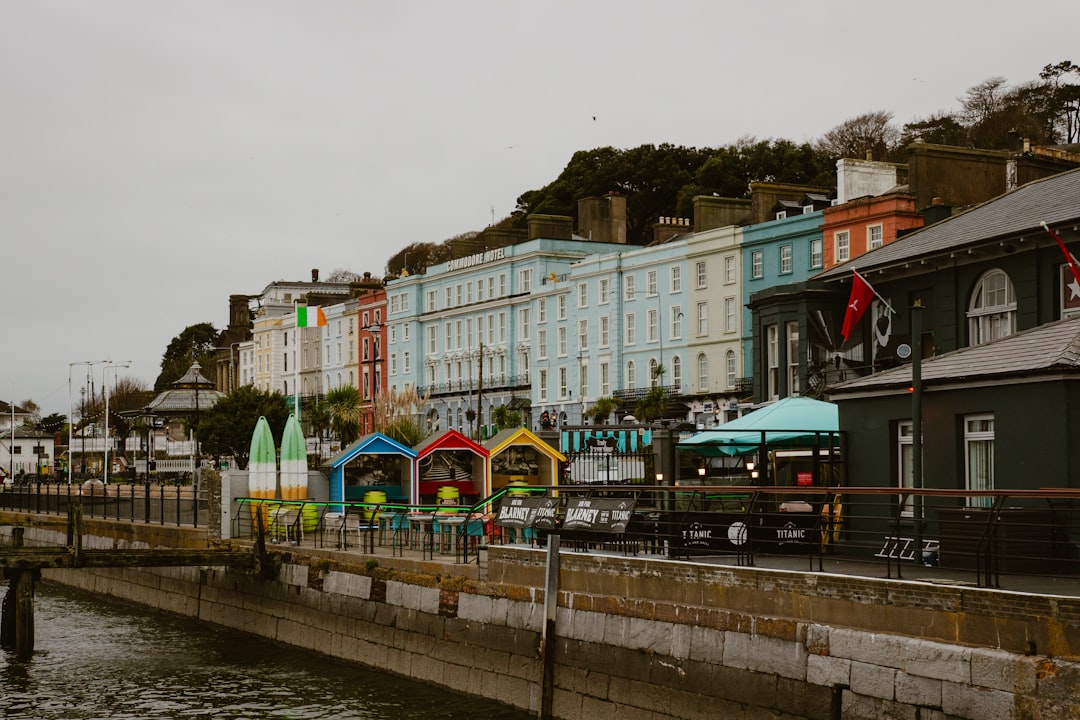 Kilkee Hotels: Seaside Stays in County Clare