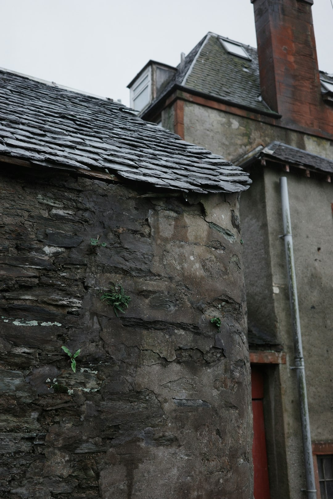 The Dublin Mountain Club That Dined with the Devil &mdash; and the Ruins Nobody Can Explain