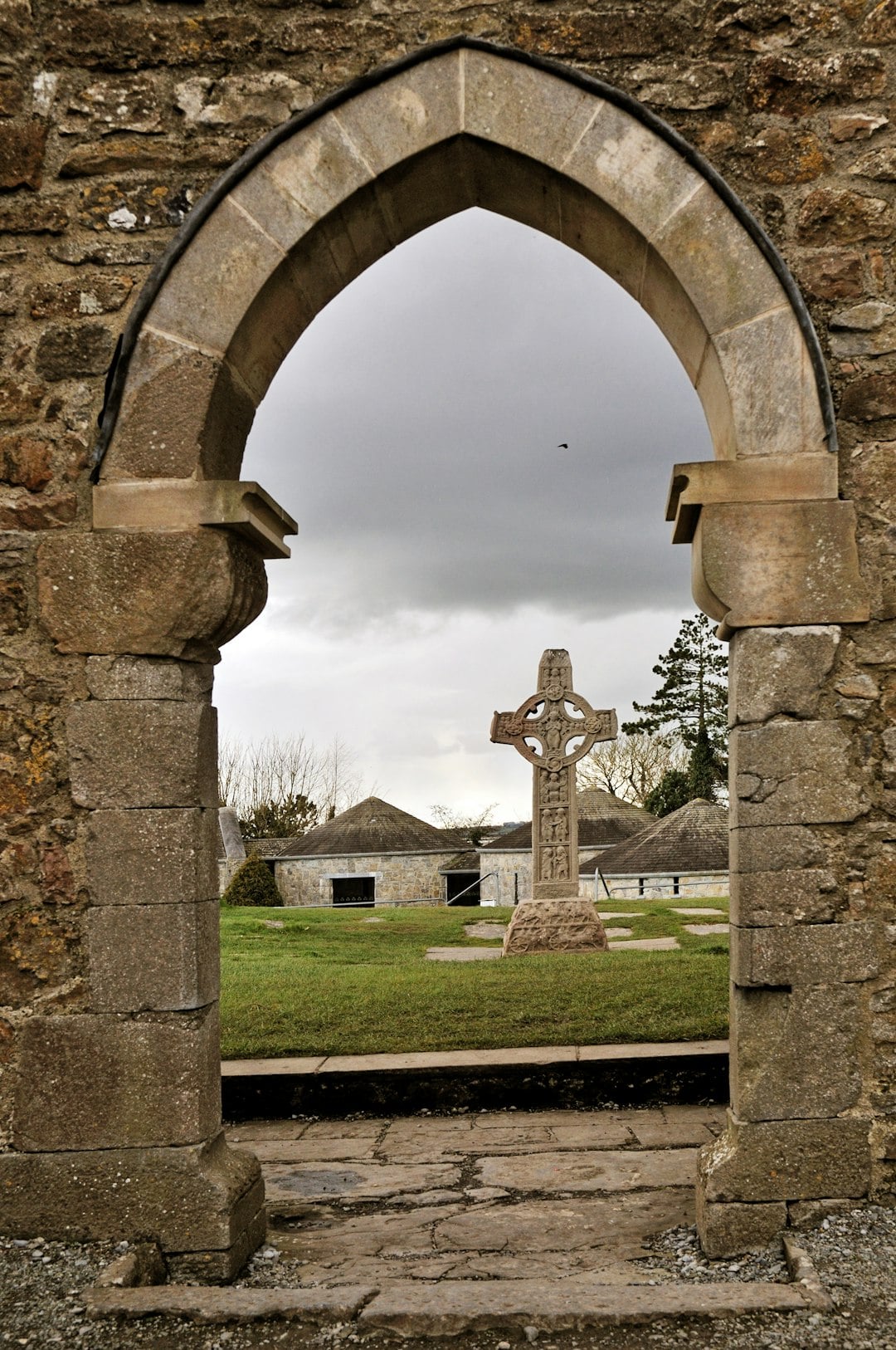 The Dublin Mountain Club That Dined with the Devil &mdash; and the Ruins Nobody Can Explain