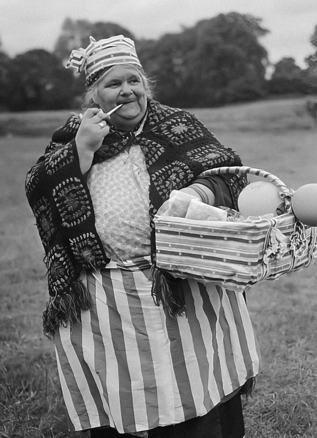 The Secret Money Every Irish Farmwoman Kept — and Why No One in the Family Touched It