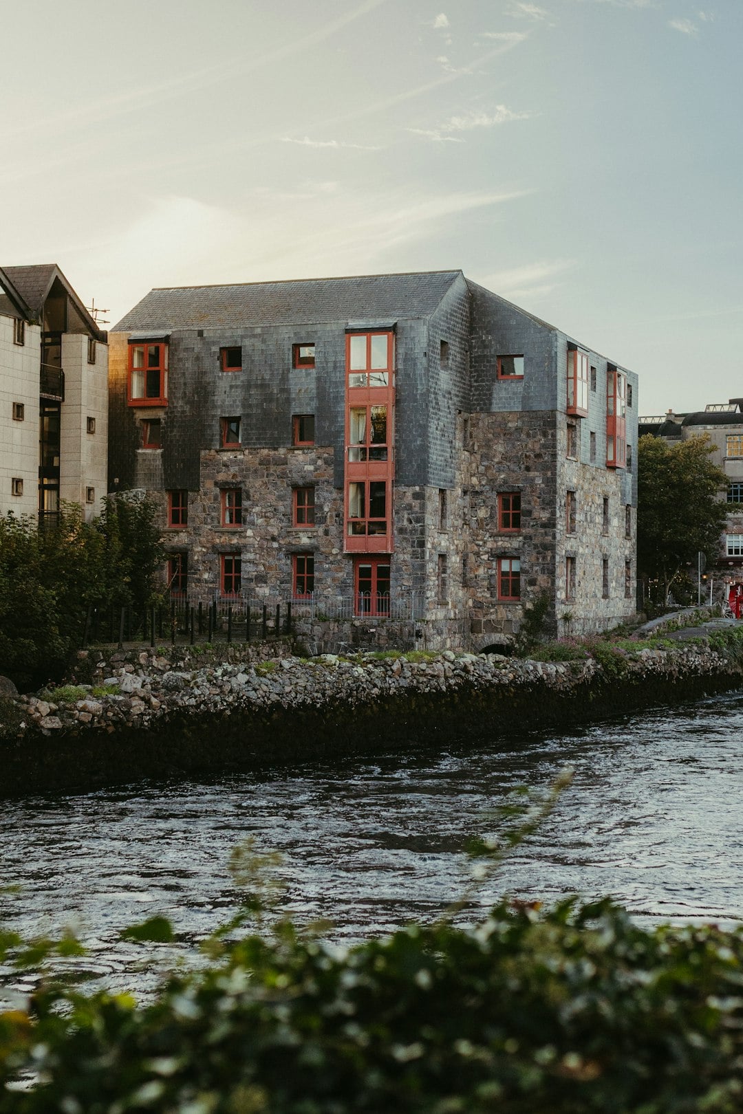 The World&rsquo;s Oldest Pub Is in Ireland &mdash; and Most Tourists Drive Past It