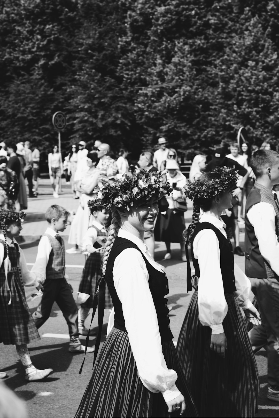 The Year Ireland Sent 100,000 Schoolchildren to Interview Their Grandparents