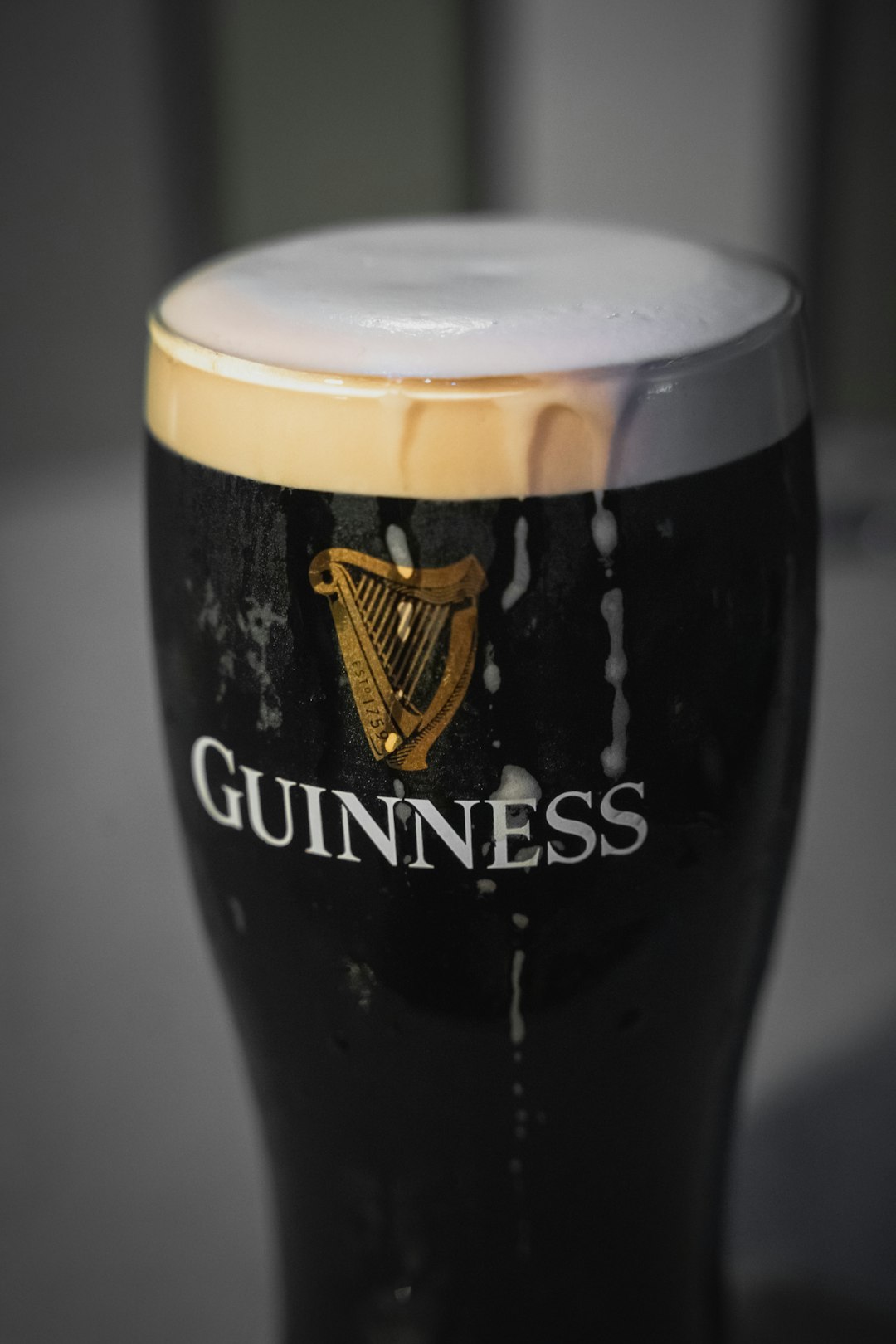 Why Irish Bartenders Take Two Minutes to Pour a Pint &mdash; and Refuse to Apologise for It