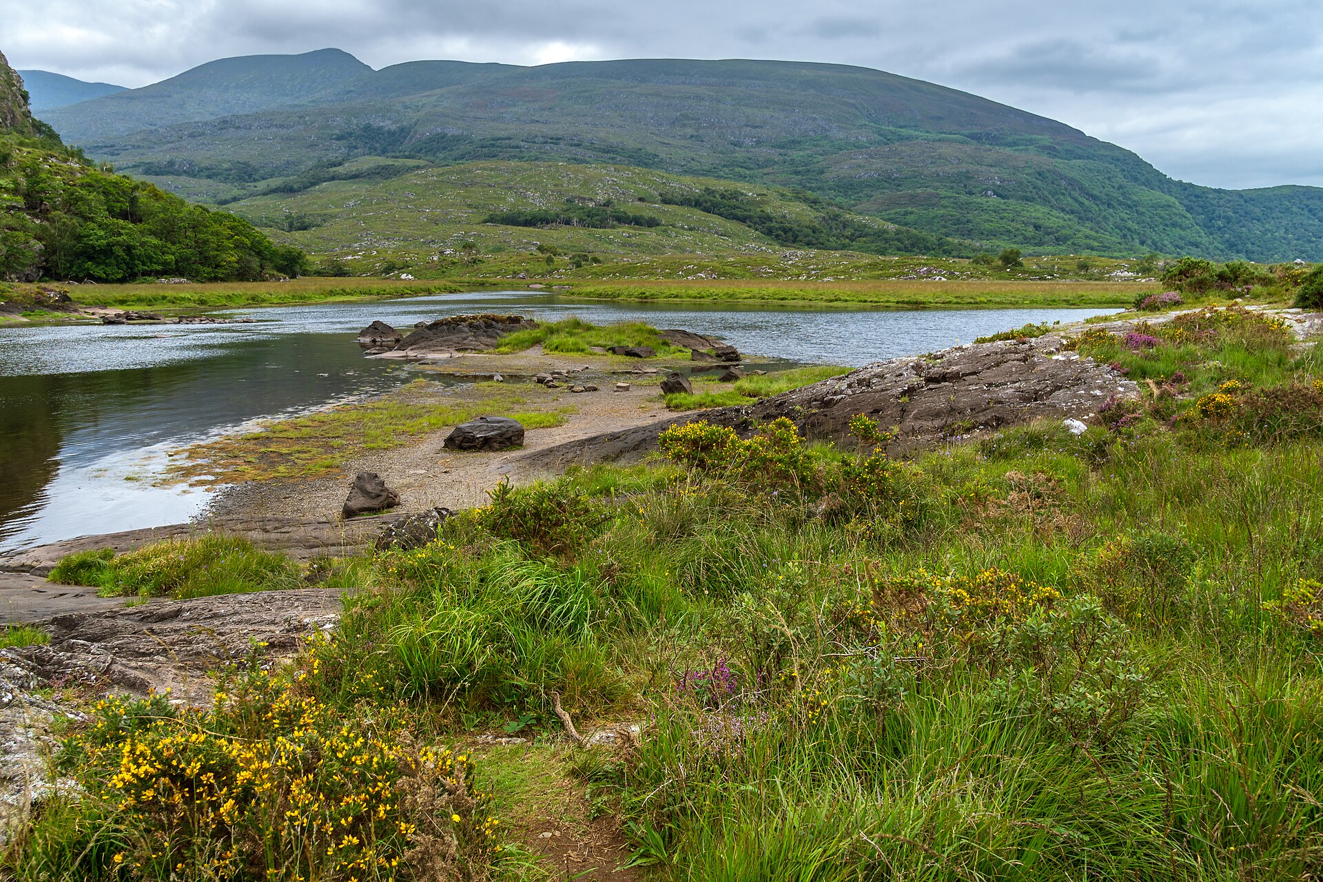 Lake and mountains in Killarney National Park, County Kerry &mdash; one of the five Irish counties popular with American retirees