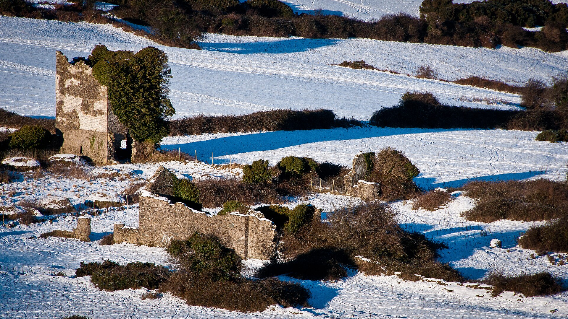 The Dublin Mountain Club That Dined with the Devil &mdash; and the Ruins Nobody Can Explain