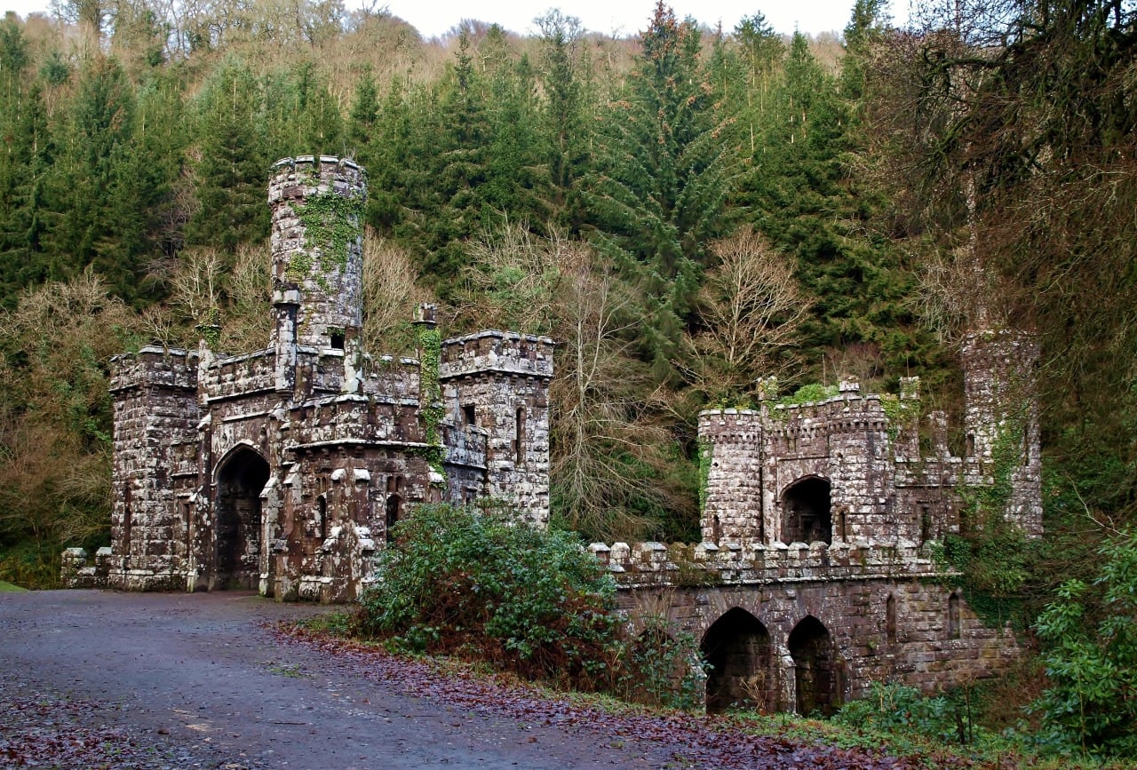 The Gate That Was Grander Than the Castle