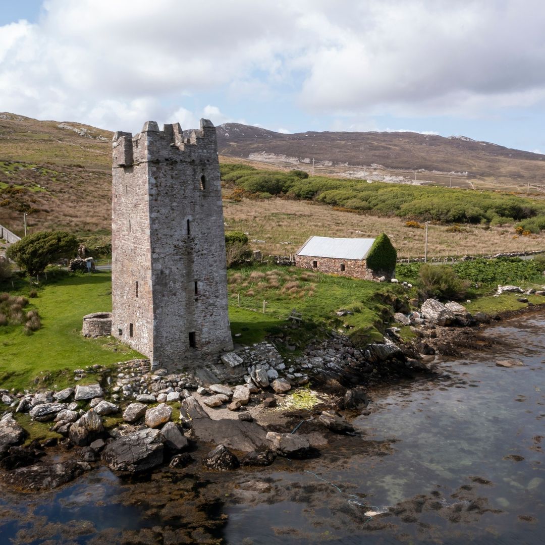 Grace O'Malley's Tower House (Rockfleet Castle / Carraigahowley), County Mayo — the fortress the Irish pirate queen commanded on the shores of Clew Bay