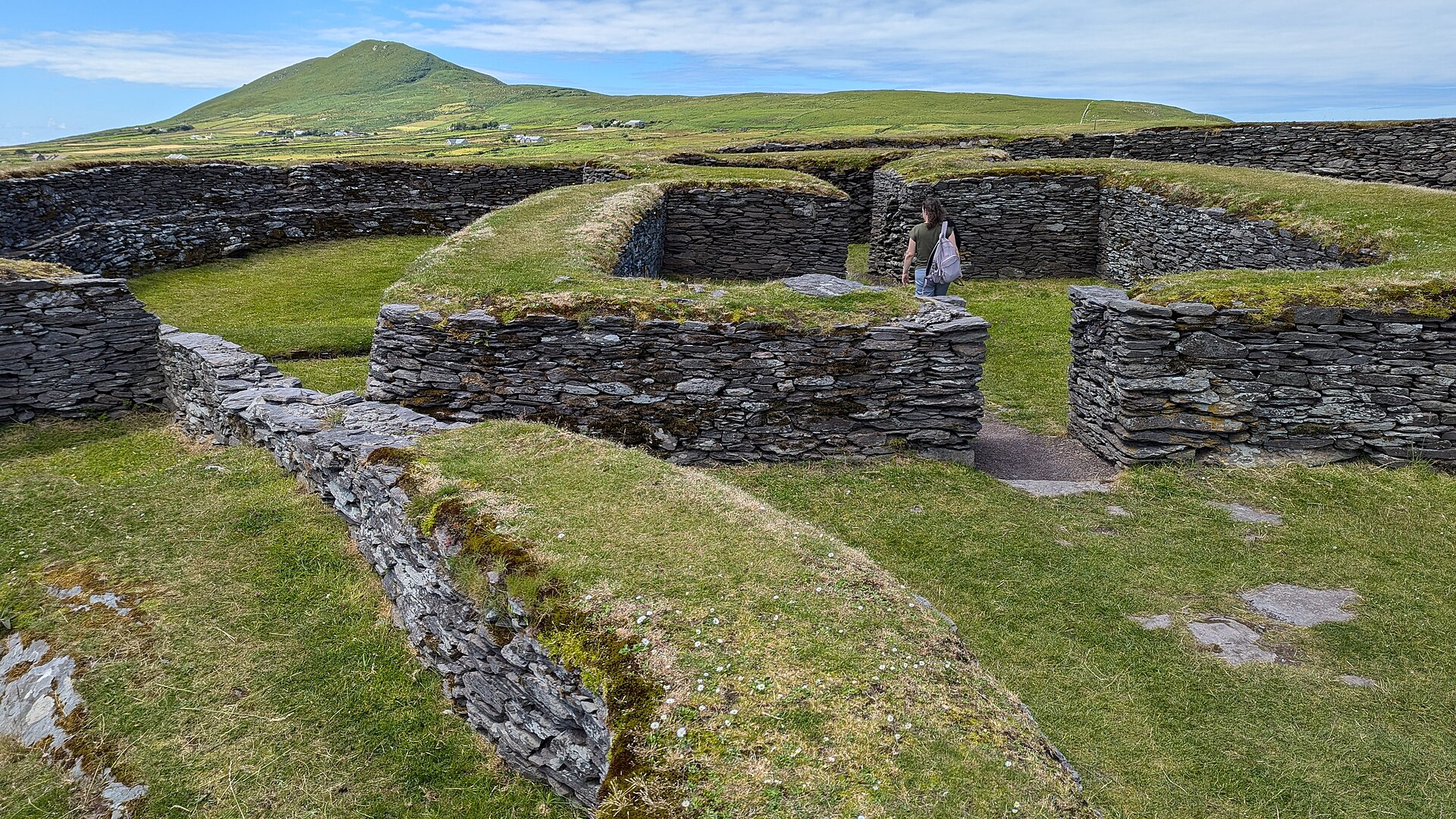 Irish Ring Forts: 45,000 Ancient Circles Still Hidden in Irish Fields