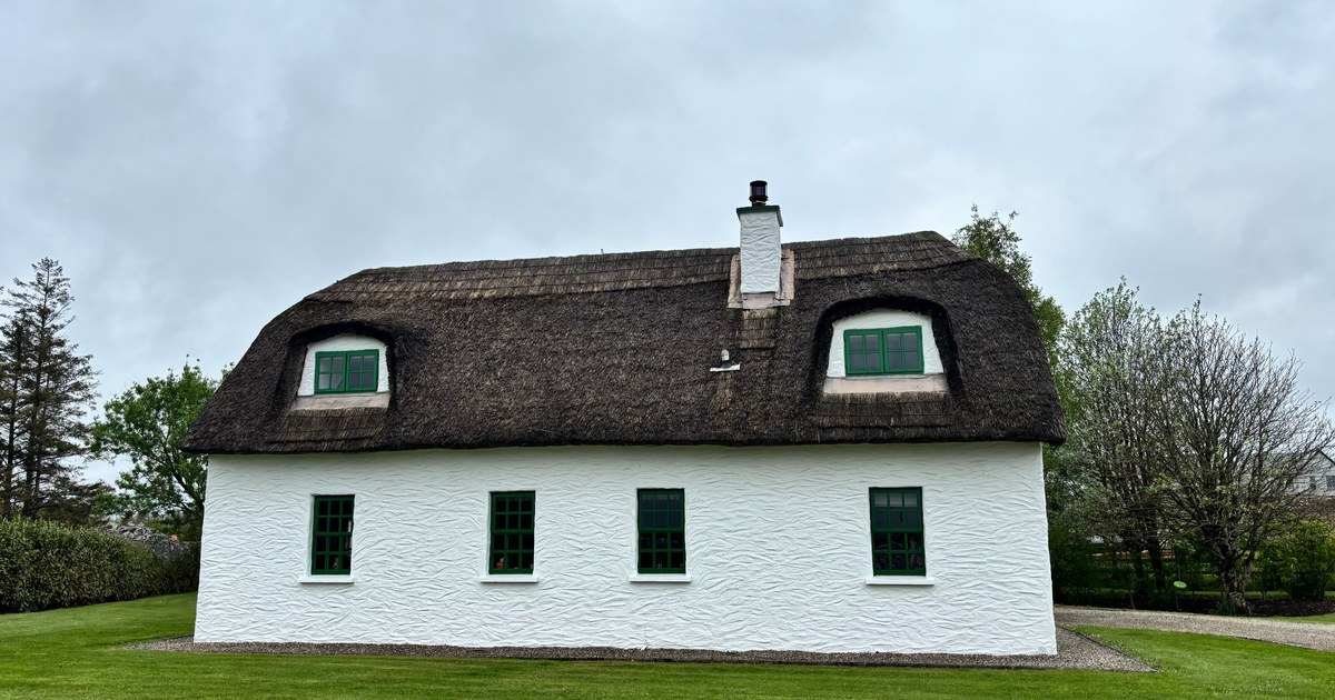 Swiss Cottage: A Nash-Designed Thatched Retreat