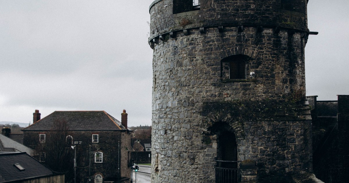 The Medieval Mile: Walking the Old City