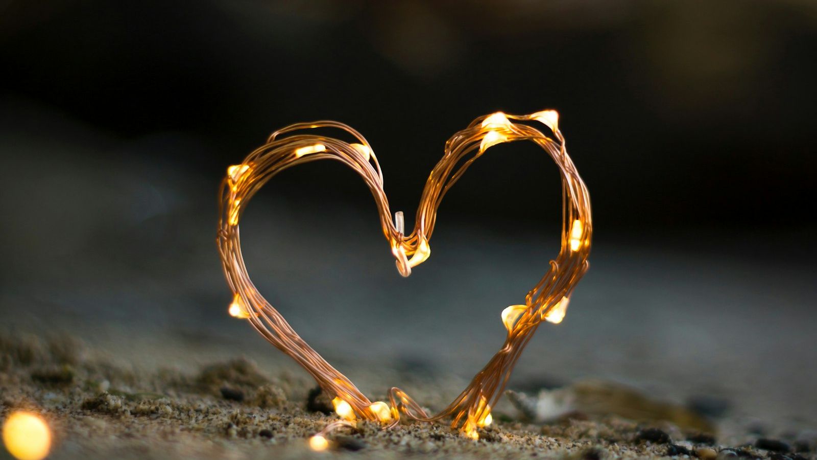Love Ireland Hits Top 25 Travel Newsletters & 50K Subscribers!