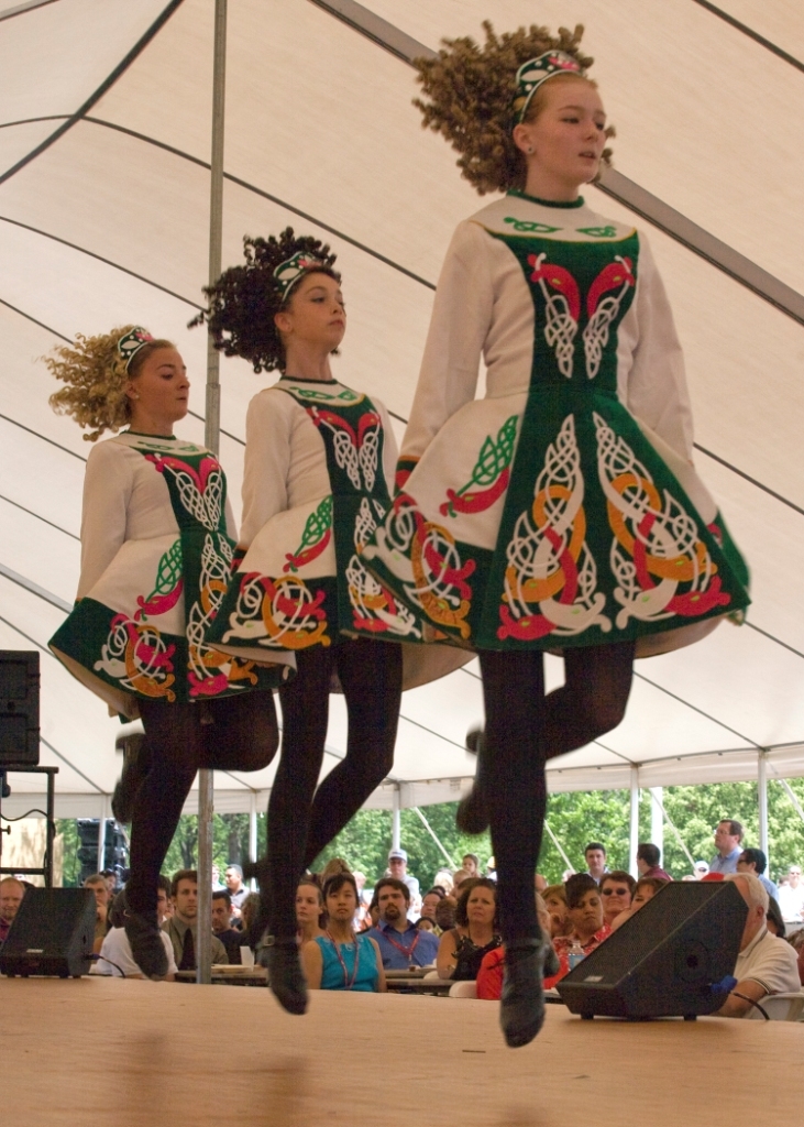 What Really Happens at an Irish Céilí and Why Nobody Sits Down