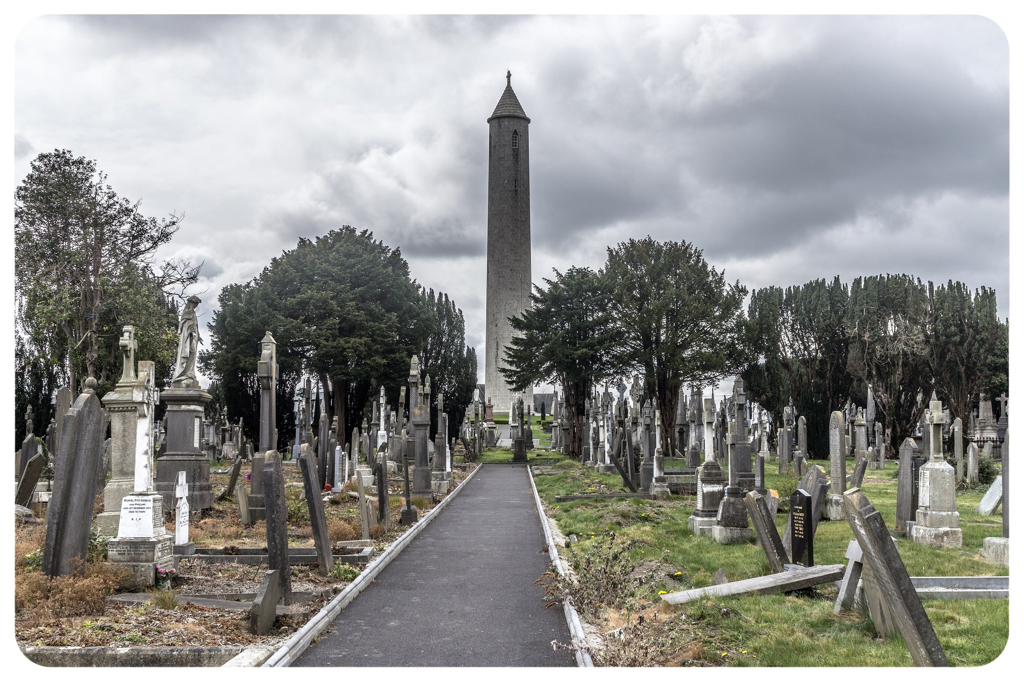 The round tower over Daniel O'Connell's grave at Glasnevin Cemetery, Dublin