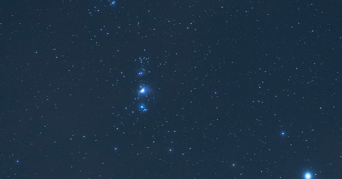 The October night sky, from the Summer Triangle to Orion